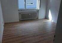 Renovierte Wohnung Nähe Mall K-in Lautern für Single oder Paare