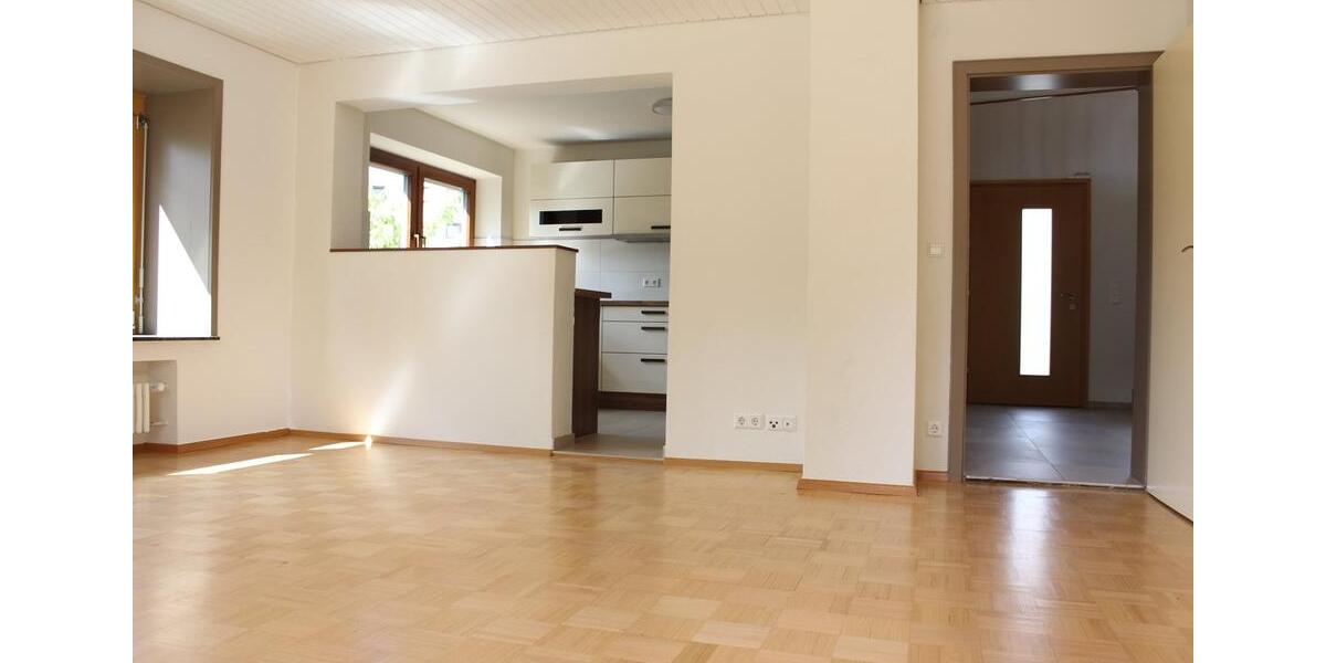 Doppelhaushälfte Balingen - 4.5 Zimmer, 130 m&sup2;, 1.490&euro; | Angebot:25852728