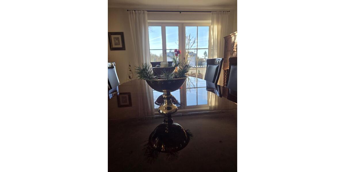 Villa Tirschenreuth - 8 Zimmer, 260 m&sup2;, 745.000&euro; | Angebot:24398586