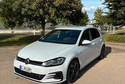 VW Golf 93.000 km 22.950 € Gersthofen 86368