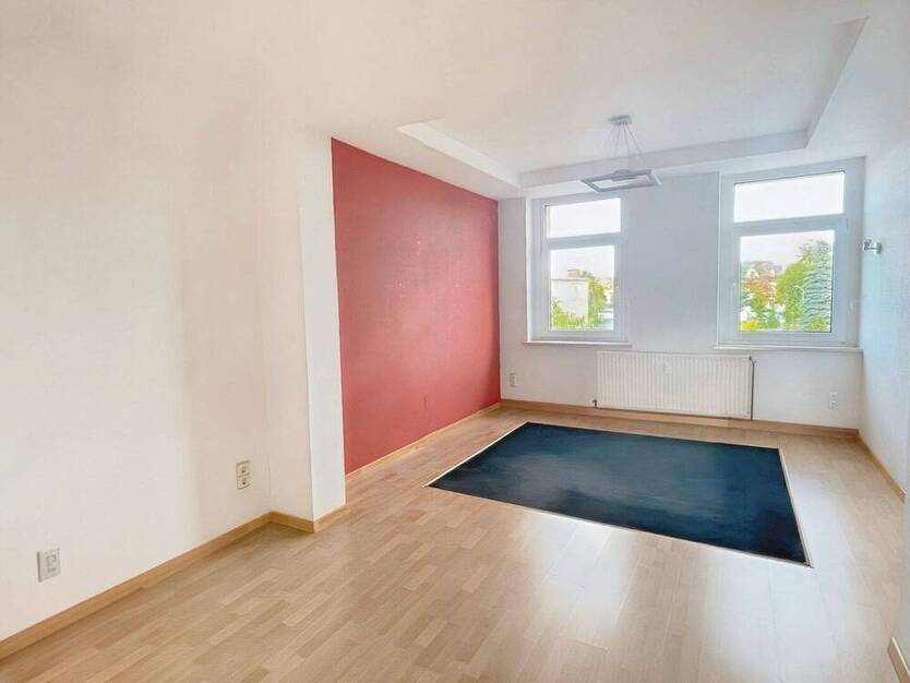 2,5-Zimmer-Wohnung mit Einbauküche & Mietergarten – direkt am Stadtpark