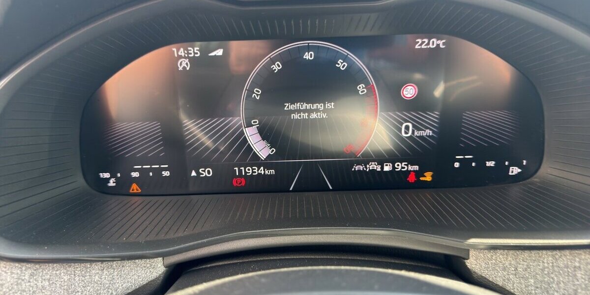 Skoda Kamiq 1.0 TSi Selection Black *Sitzhzg/Kamera/LED/ 11.934 km 21.490 &euro; Bamberg 96052