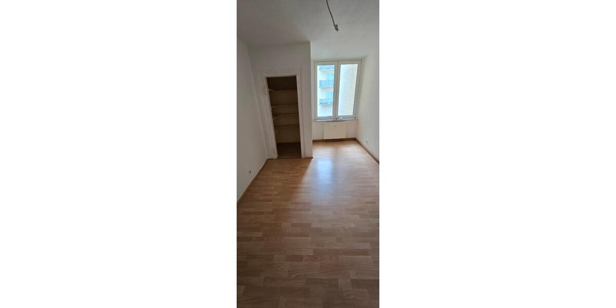 Mehrfamilienhaus, Wohnhaus Meiningen - 4 Zimmer, 100 m&sup2;, 600&euro; | Angebot:23682247