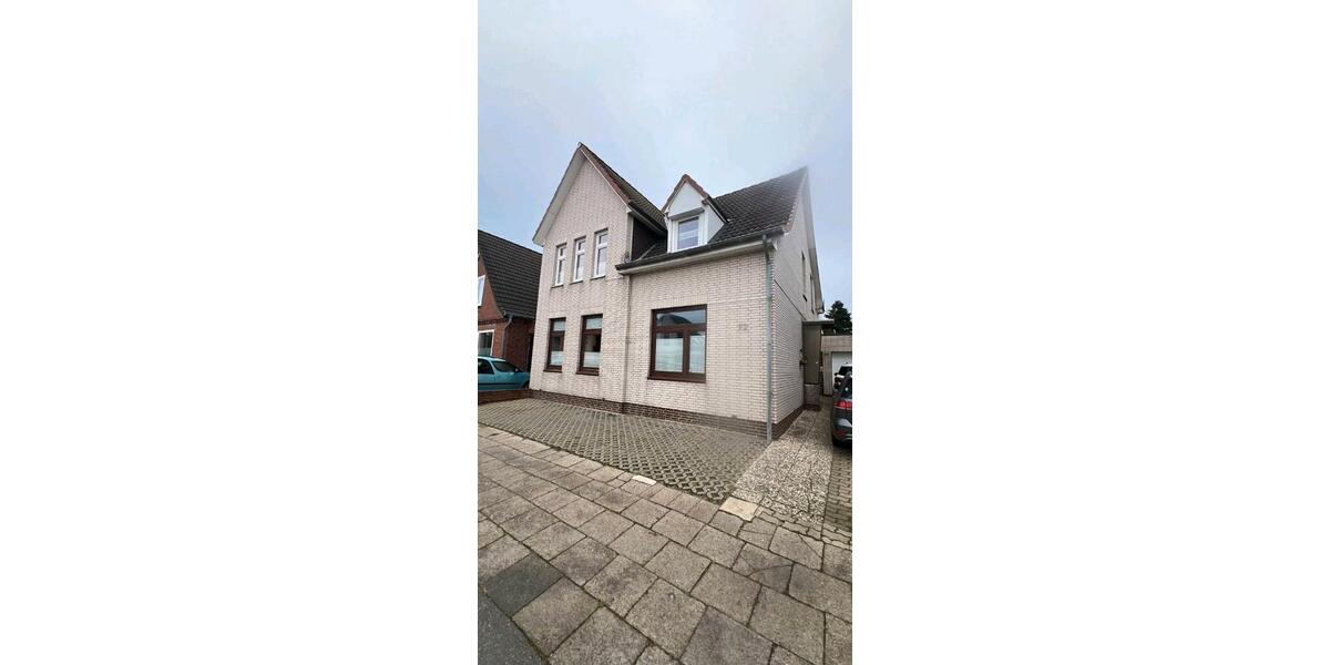Großes Einfamilienhaus in 25746 Heide 6 zimmer