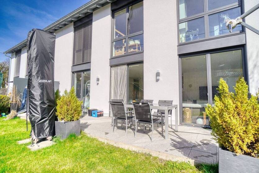 Modernes und Energieeffizientes Doppelhaus in Erolzheim