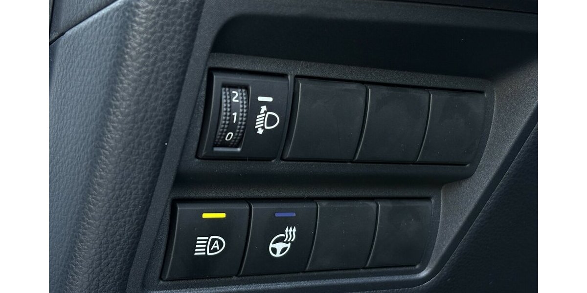 Toyota Yaris Hybrid Team Deutschland KAMER/DAB/1.HAND 10.247 km 21.800 &euro; Villingen-Schwenningen 78054