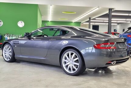 Aston Martin DB9