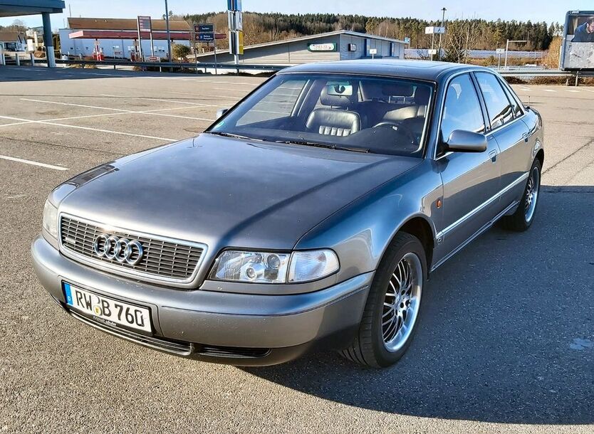 Audi A8 248.000 km 5.900 € Zimmern 78658