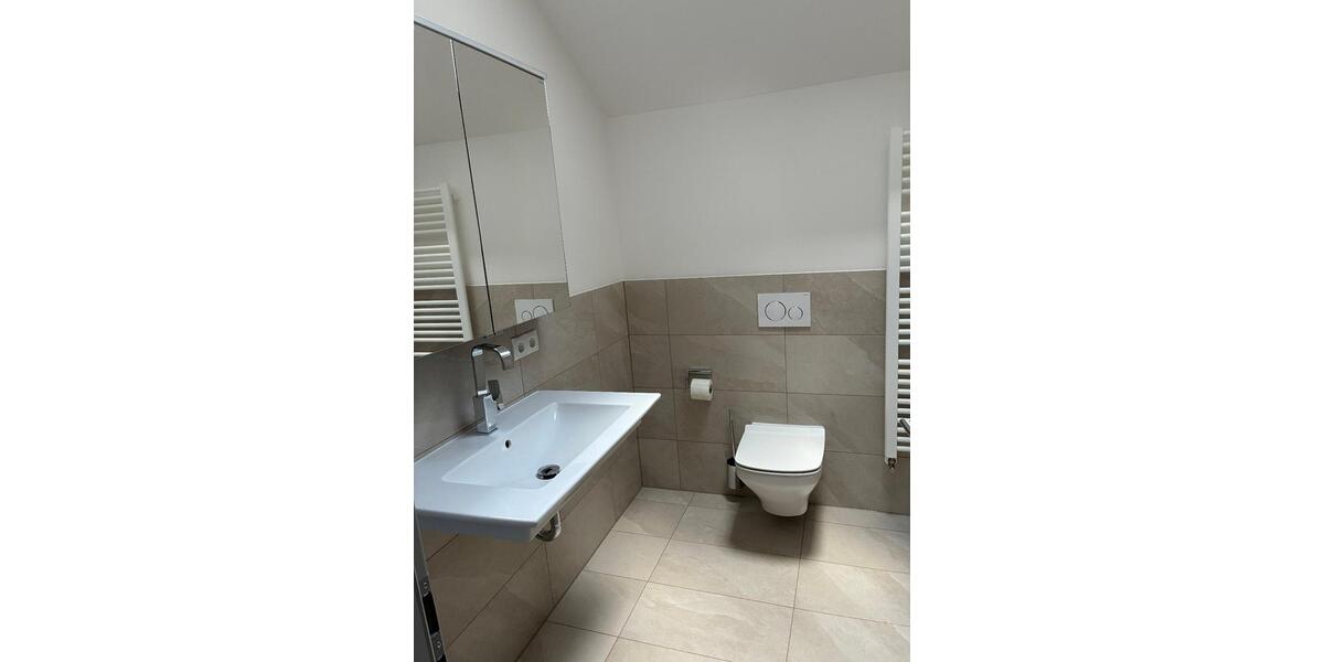 Doppelhaushälfte Kumhausen - 5 Zimmer, 165 m&sup2;, 1.900&euro; | Angebot:26162310