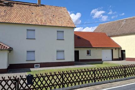 Haus Ebersbach - 8 Zimmer, 192 m&sup2;, 280.000&euro; | Angebot:25330540