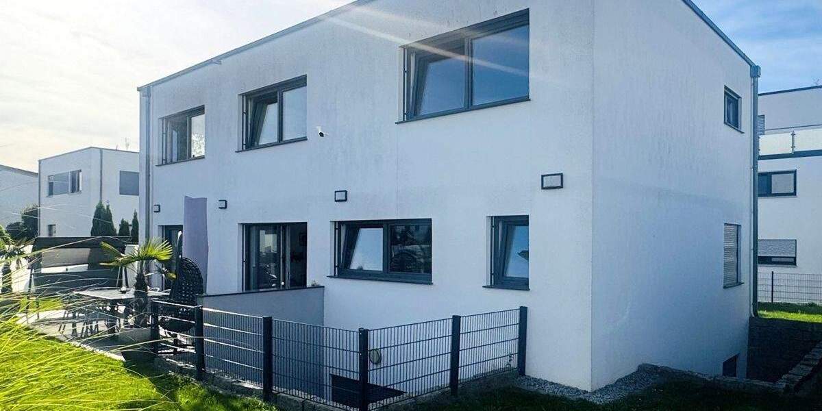 Einfamilienhaus Laupheim - 8 Zimmer, 255 m&sup2;, 1.199.000&euro; | Angebot:23482006