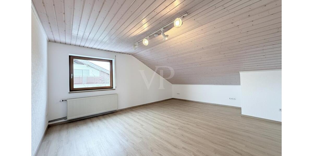 Maisonettenwohnung Ispringen - 5 Zimmer, 212 m&sup2;, 1.800&euro; | Angebot:24770668
