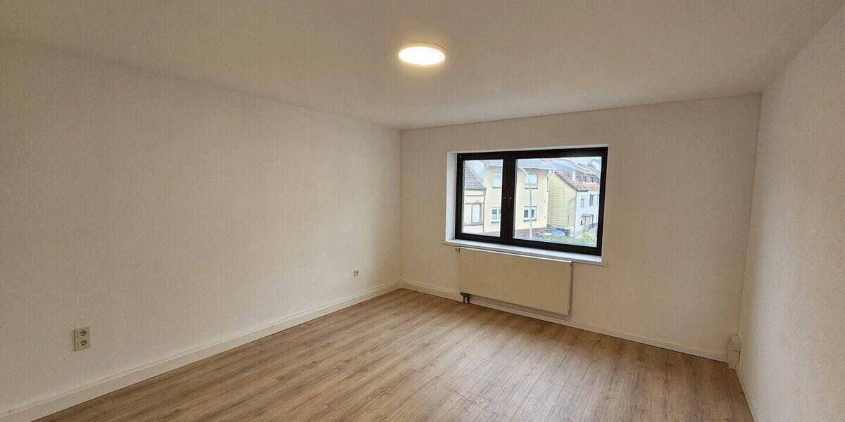 Etagenwohnung Schiffweiler - 2 Zimmer, 47 m&sup2;, 530&euro; | Angebot:26883216