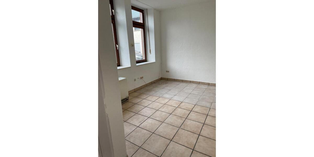 Erdgeschoßwohnung Spangdahlem - 2 Zimmer, 70 m&sup2;, 400&euro; | Angebot:26425903