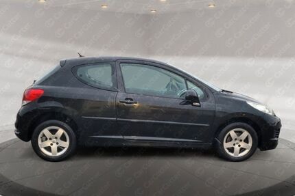 Peugeot 207 119.330 km 1.999 &euro; Langquaid 84085