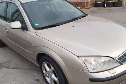 Ford Mondeo 200.000 km 800 &euro; Dresden 01159