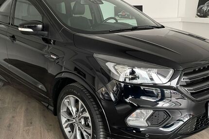 Ford Kuga 105.057 km 15.990 &euro; Baunatal 34225