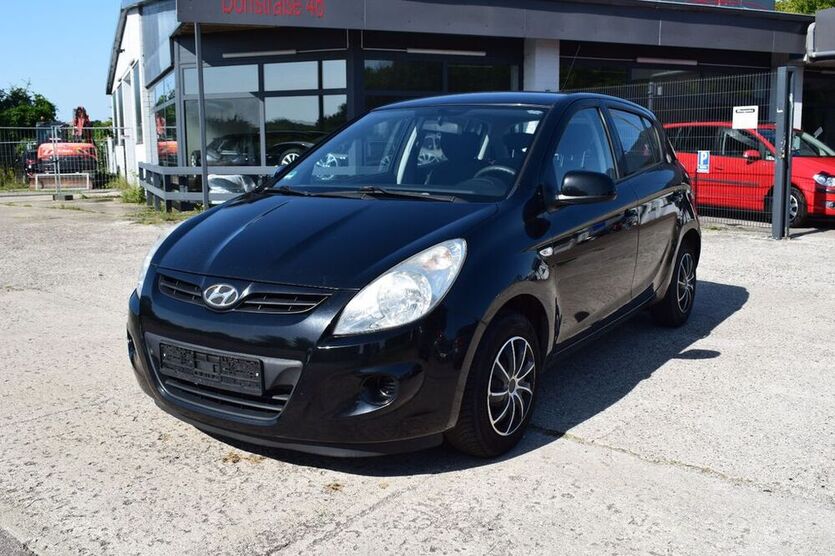 i20