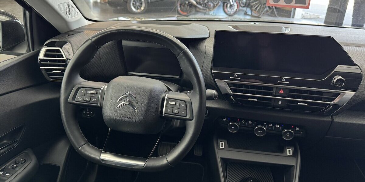 Citroen C4 e- 136 Shine 50 KWh LED CARPLAY 43.800 km 16.890 &euro; Lich 35423