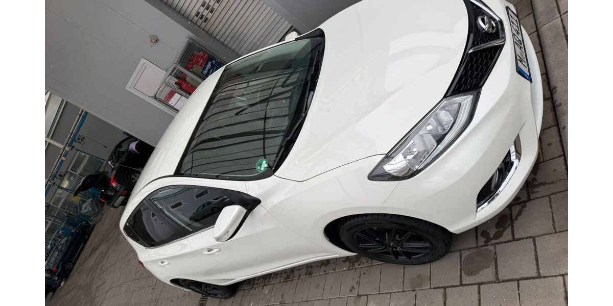 Nissan Pulsar 167.000 km 9.900 &euro; München 81243
