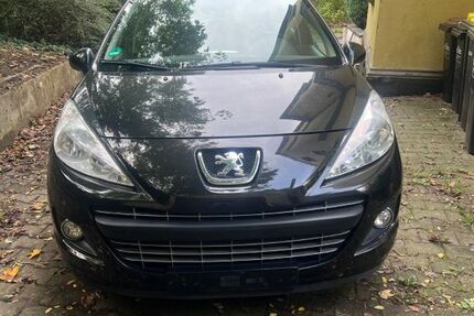 Peugeot 207 70.800 km 3.300 &euro; Essen 45309