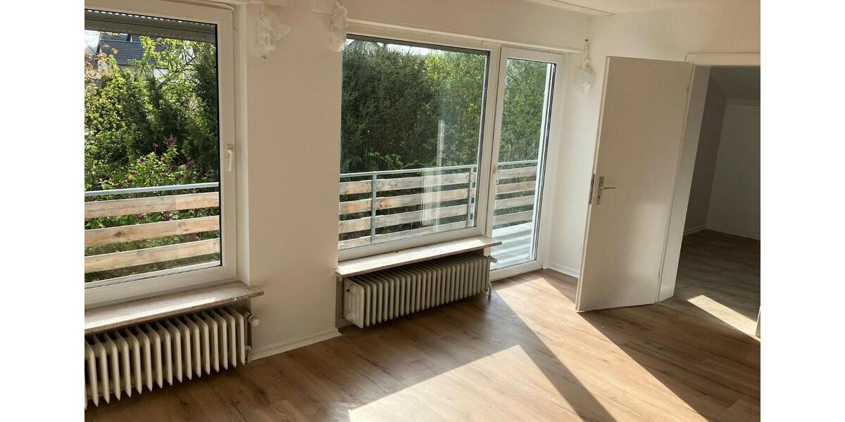 Etagenwohnung Lohmar - 3.5 Zimmer, 95 m&sup2;, 1.015&euro; | Angebot:26279667