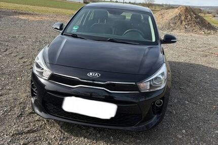 Kia Rio 80.000 km 9.000 &euro; Geldersheim 97505