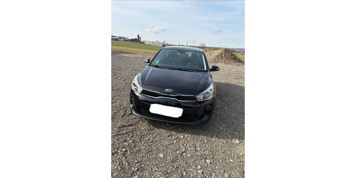 Kia Rio 80.000 km 9.000 &euro; Geldersheim 97505