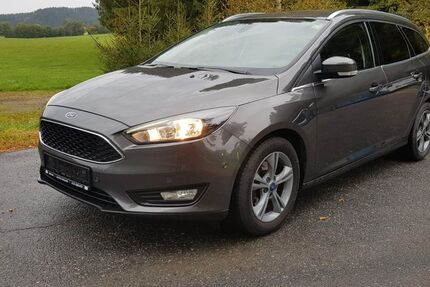 Ford Focus 82.627 km 9.500 € Grafenau 94481