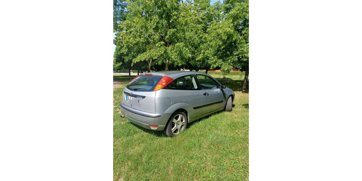 Ford Focus 221.250 km 2.800 &euro; Dillingen 66763