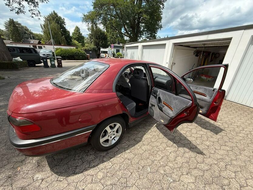 Opel Omega 230.000 km 1.398 € Freiburg 79108