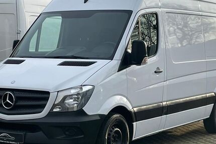 Mercedes-Benz Sprinter 211.000 km 8.250 &euro; Berlin 13088