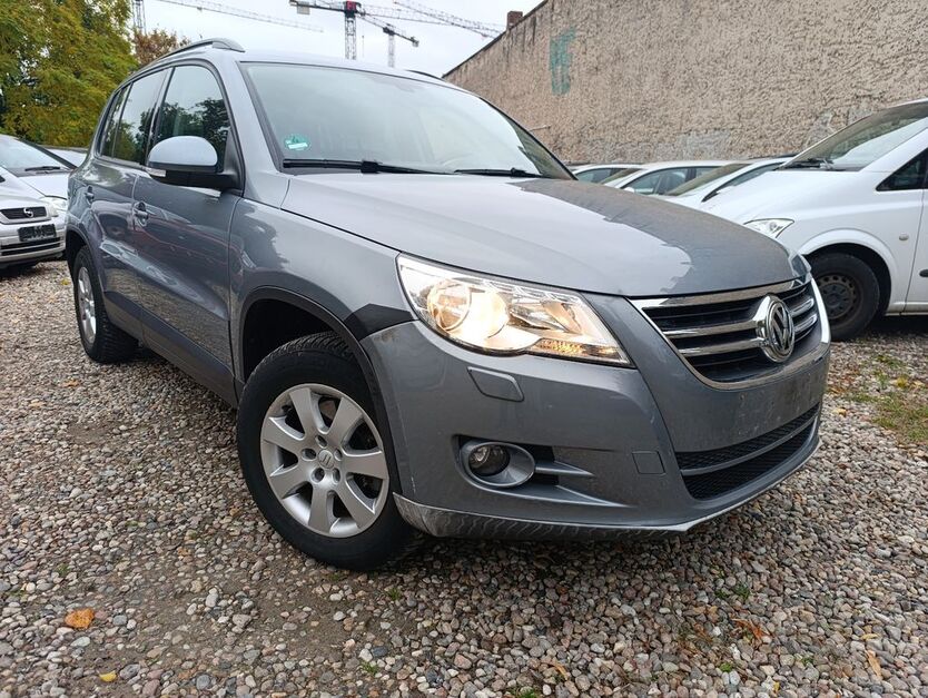 VW Tiguan 293.000 km 5.950 € Berlin 10245