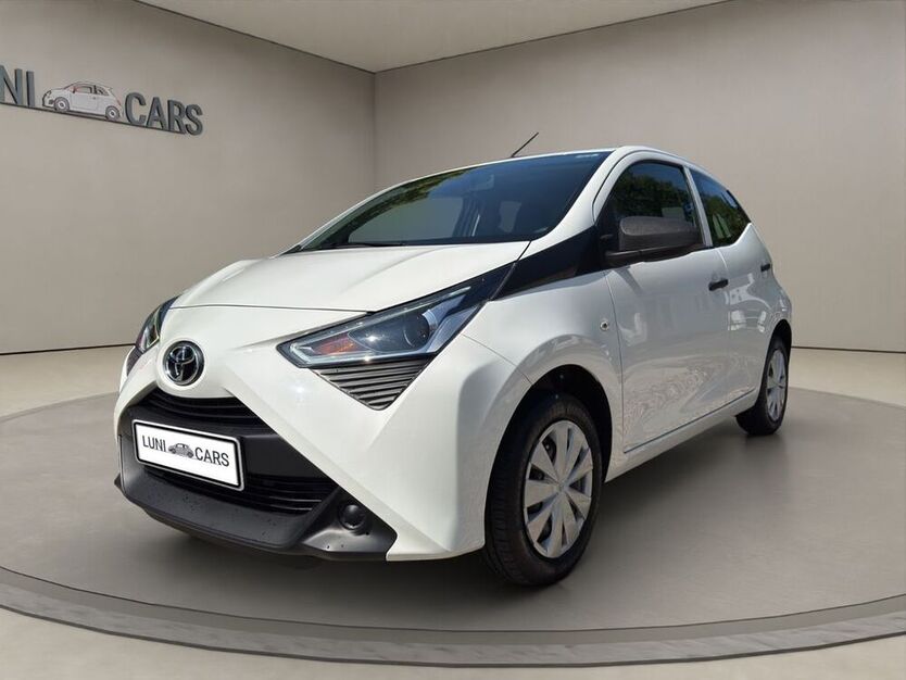 Aygo (X)