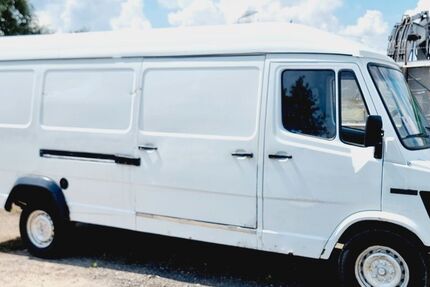 Mercedes-Benz Sprinter 213.443 km 3.400 &euro; Berlin 13629