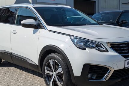 Peugeot 5008 23.800 km 18.450 € Burghaun 36151