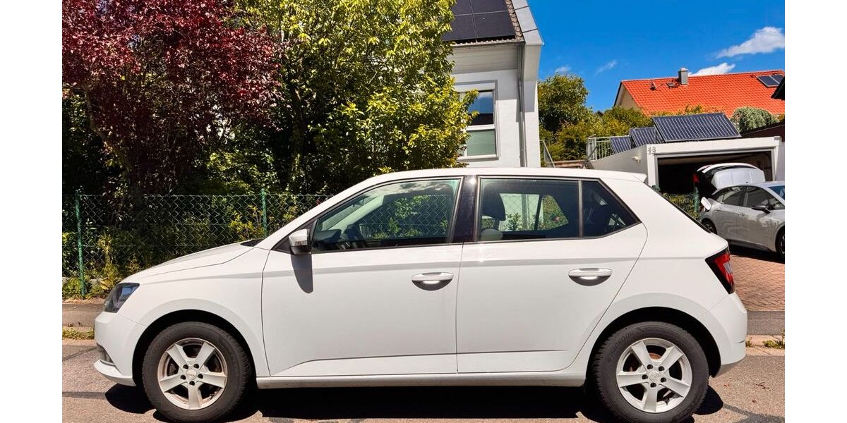 Skoda Fabia 68.159 km 9.600 &euro; Stegaurach 96135