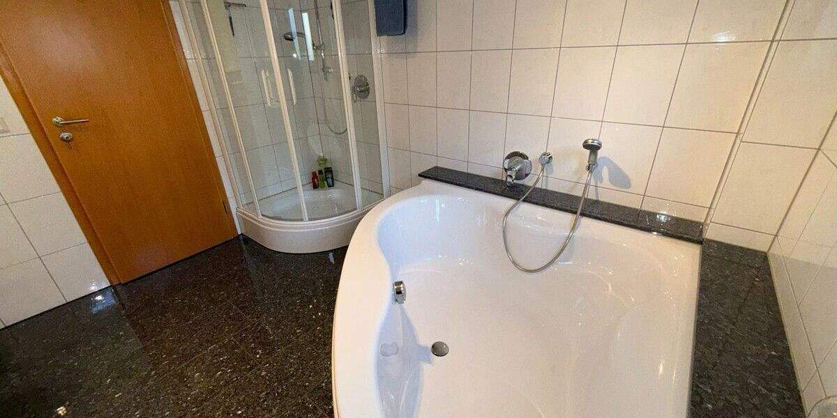 Etagenwohnung Speyer West - 4 Zimmer, 146 m&sup2;, 1.600&euro; | Angebot:24850611