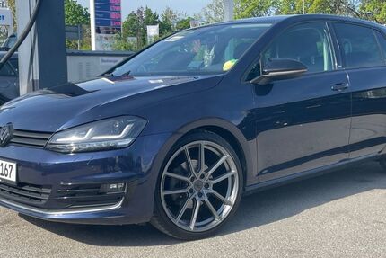 VW Golf 146.800 km 10.000 &euro; Baldham 85598