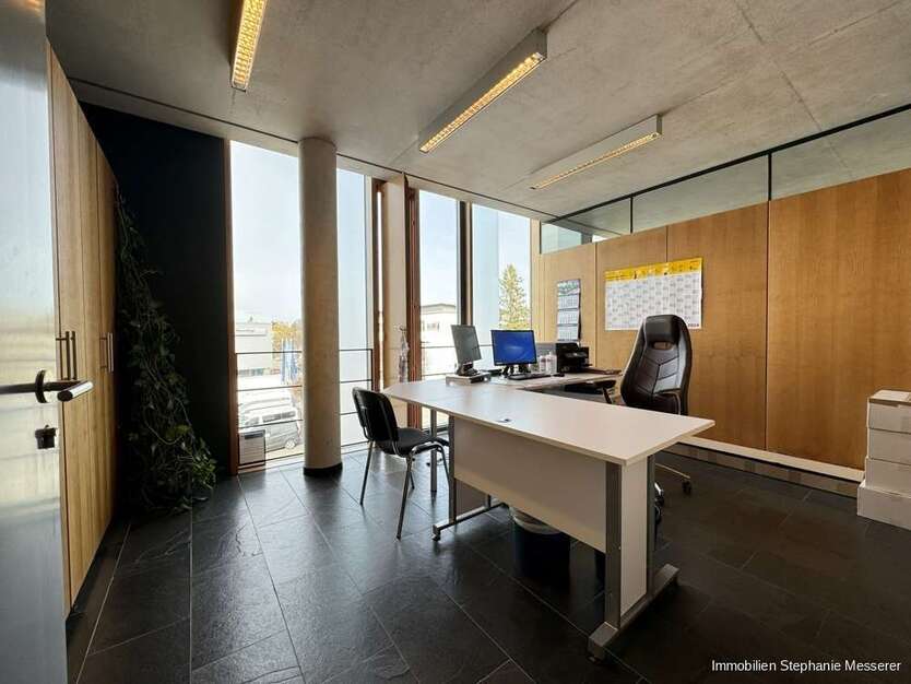 Büro in Landshut 2.650 € 266.91 m²