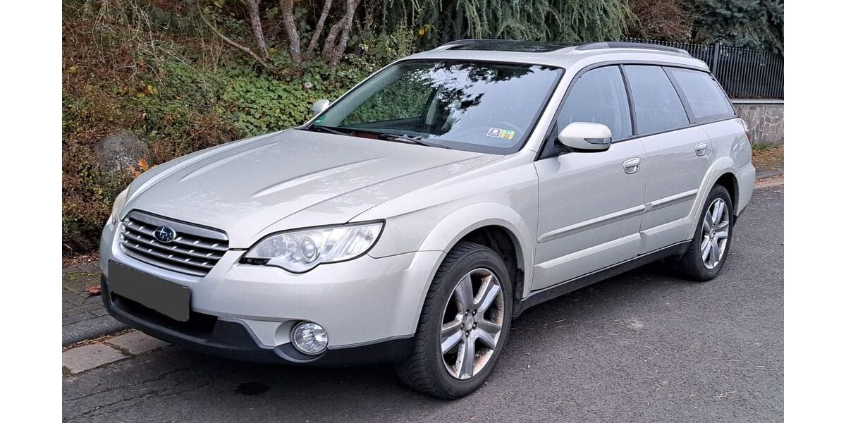 Subaru Outback 323.000 km 1.900 &euro; Langgöns, Cleeberg 35428