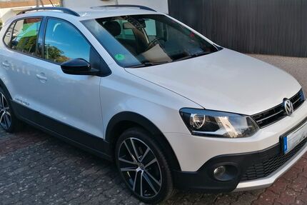 VW Polo 83.000 km 8.500 &euro; Niedernhausen 65527