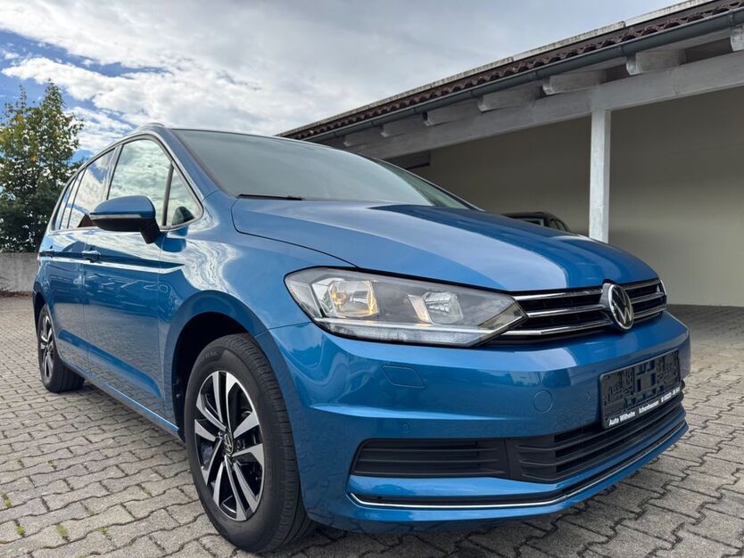 VW Touran 63.374 km 24.490 € Ichenhausen 89335