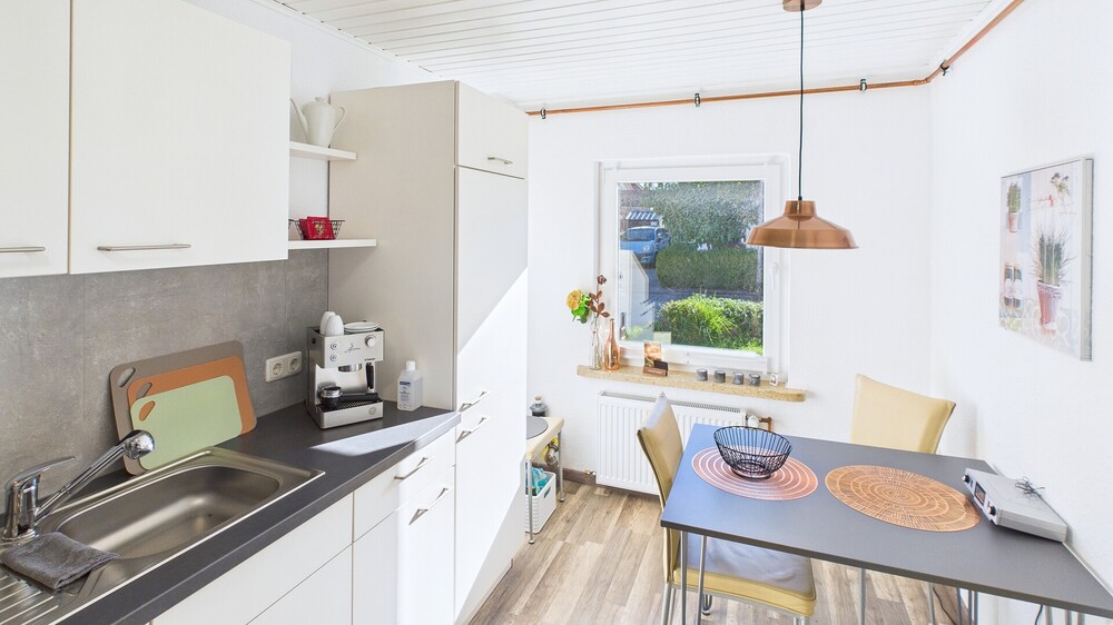 Mit 3D: Charmantes Einfamilienhaus in Buxtehude modernisiert zentrale Lage ideal für Paare & kleine Familien - Doppelhaushälfte Buxtehude | Angebot:26004357