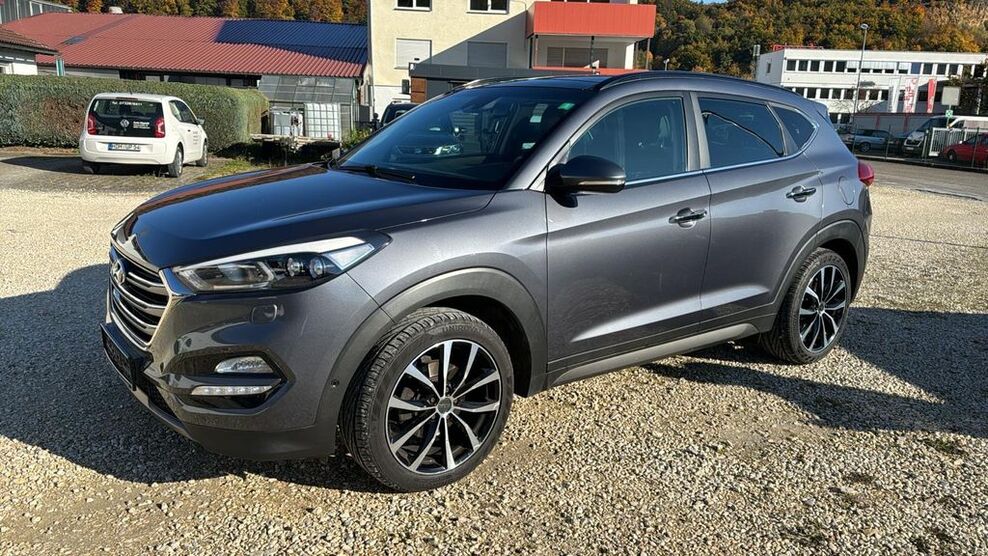 Hyundai TUCSON 141.000 km 13.200 € Königsbronn 89551