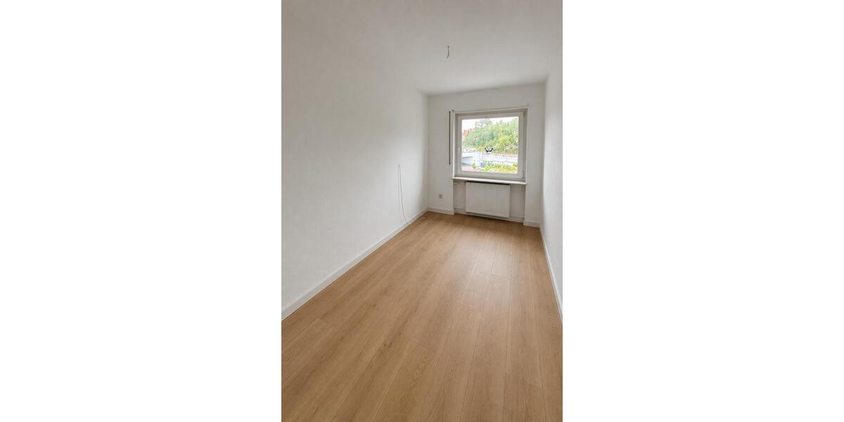 Etagenwohnung Pirmasens - 3 Zimmer, 70 m&sup2;, 99.000&euro; | Angebot:27157667