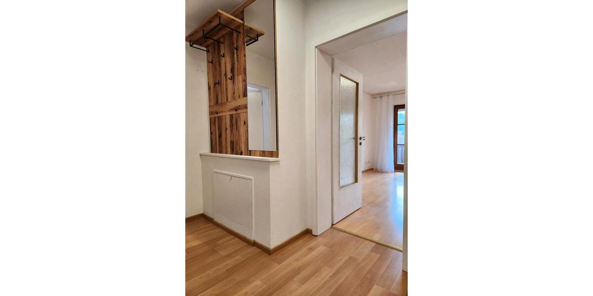 Etagenwohnung Trostberg - 3 Zimmer, 72 m&sup2;, 830&euro; | Angebot:26604812