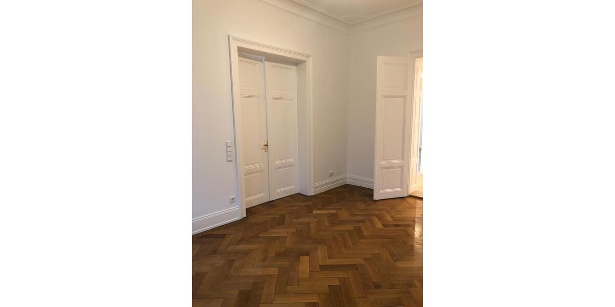 Etagenwohnung Wiesbaden Klarenthal - 5 Zimmer, 125 m&sup2;, 2.225&euro; | Angebot:26404973