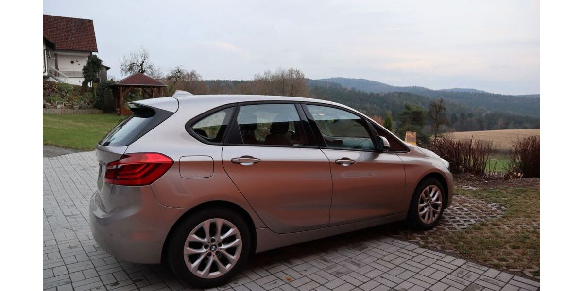 BMW 225 Active Tourer 49.300 km 18.490 &euro; Thanstein 92554