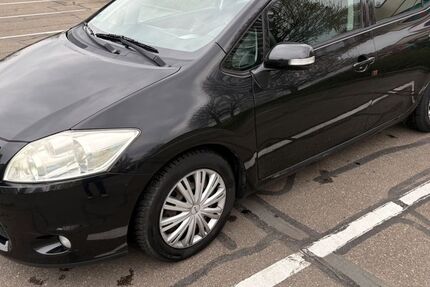 Toyota Auris 63.000 km 8.000 &euro; Dürnau 73105